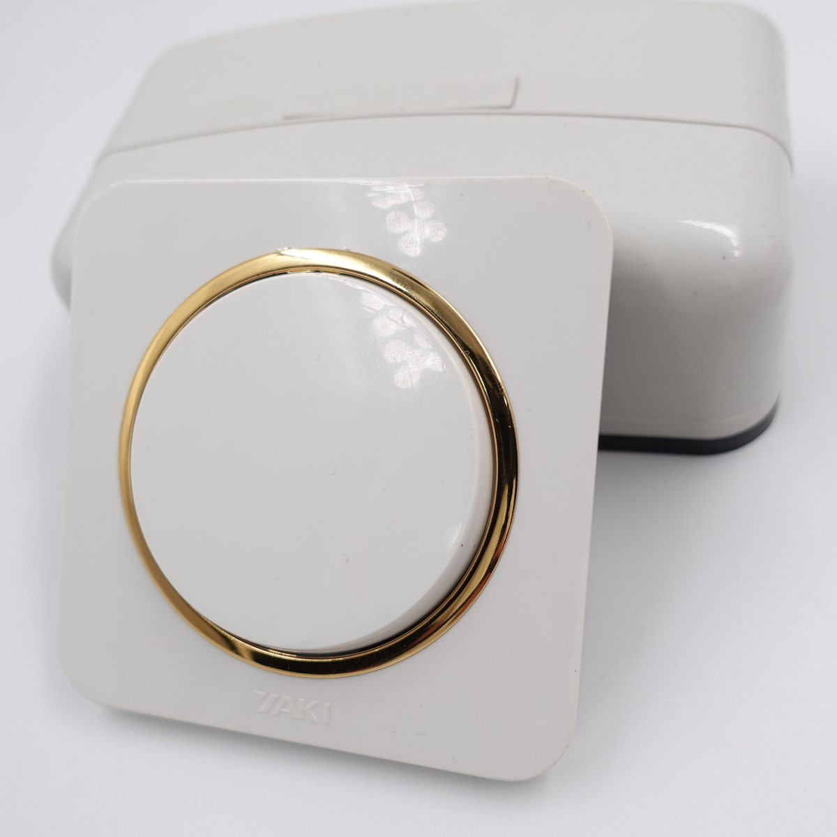 YAKI LENA Blanc-doré Interrupteur simple  3551/10WG